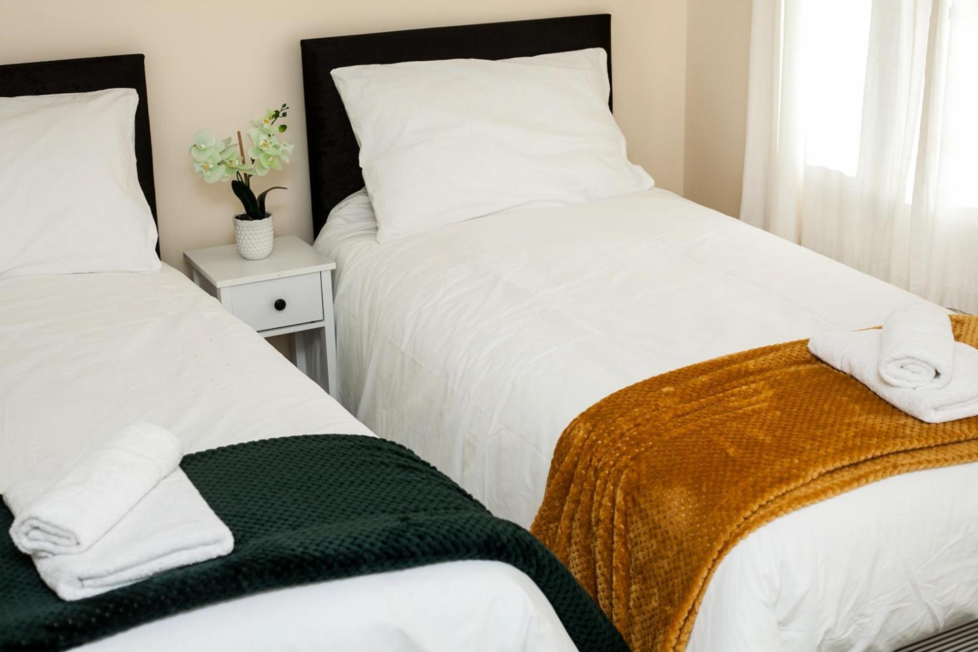 Avril Warwickshire Home Stay Nuneaton Zewnętrze zdjęcie