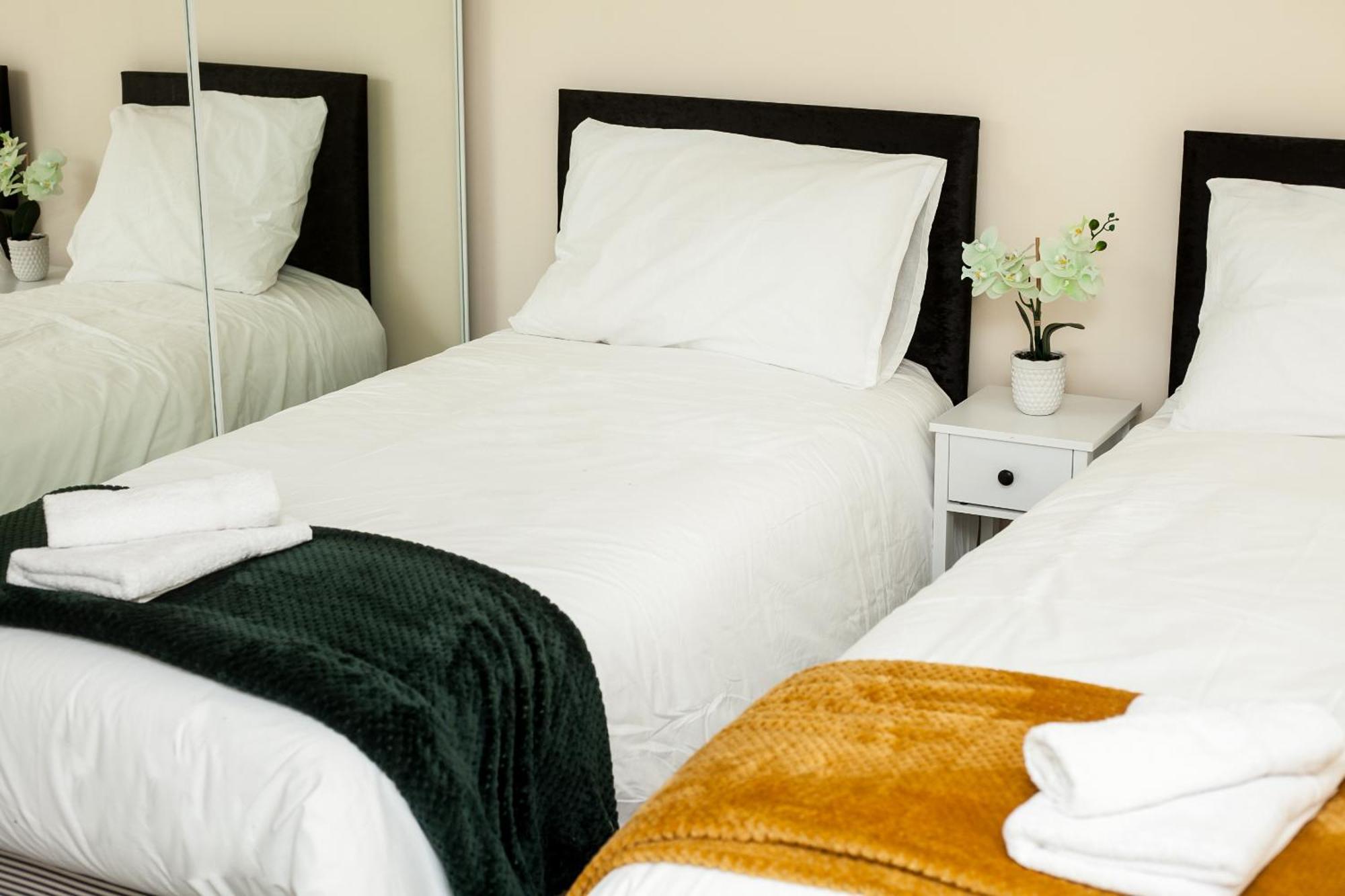 Avril Warwickshire Home Stay Nuneaton Zewnętrze zdjęcie
