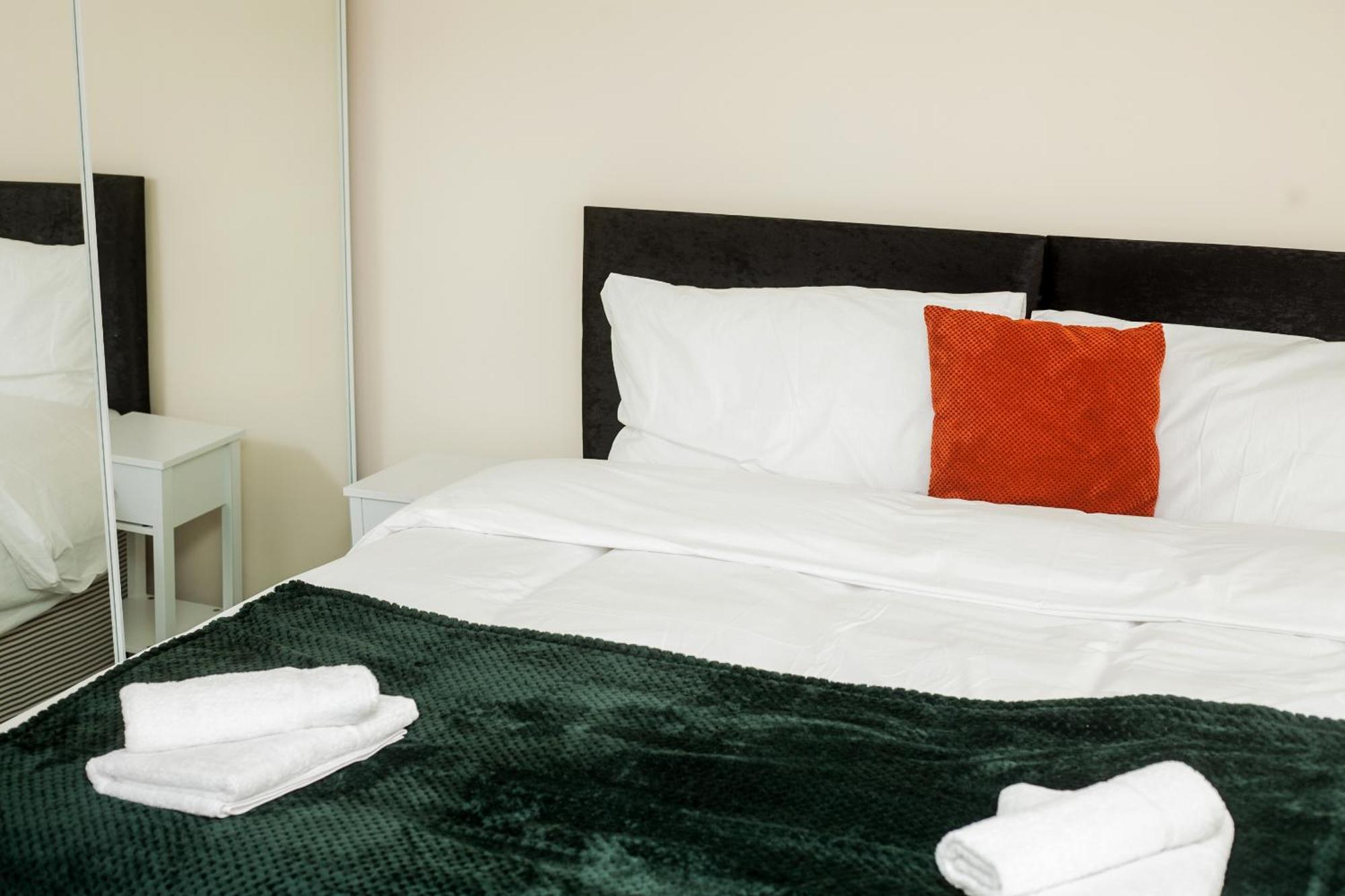 Avril Warwickshire Home Stay Nuneaton Zewnętrze zdjęcie