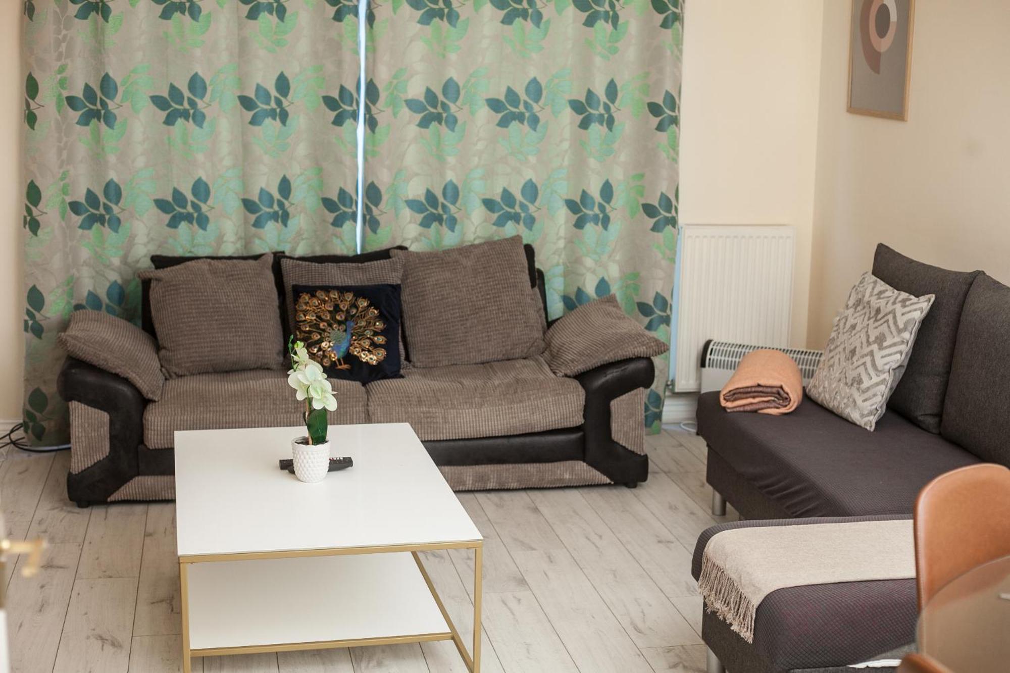Avril Warwickshire Home Stay Nuneaton Zewnętrze zdjęcie