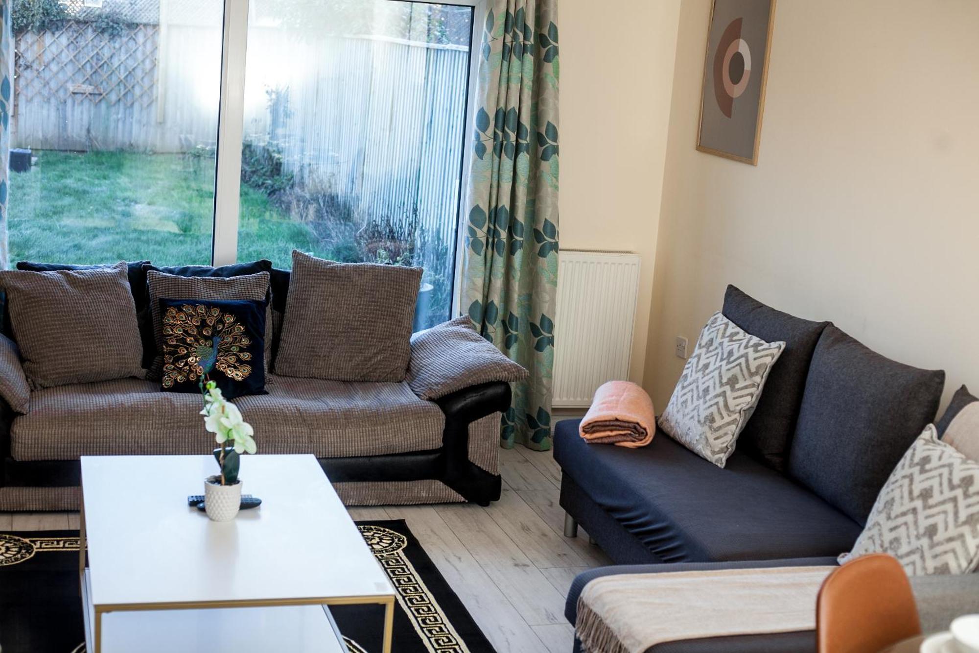 Avril Warwickshire Home Stay Nuneaton Zewnętrze zdjęcie